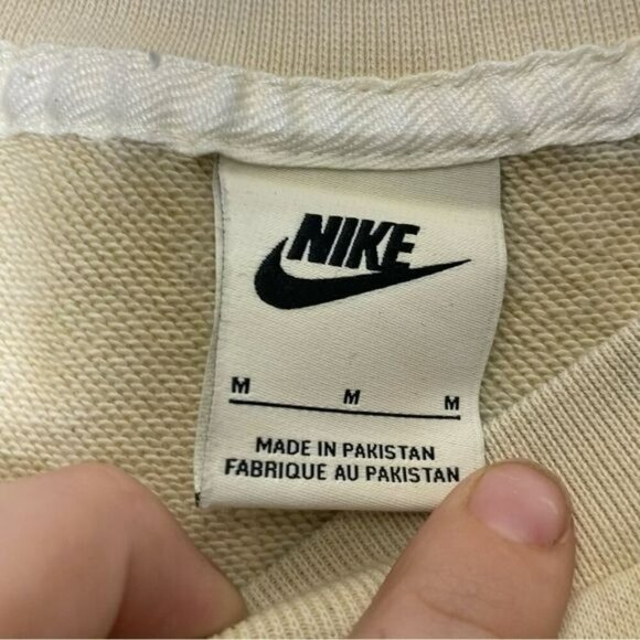 NIKE Have a Nike Day Rare Find customized Beaverton Oregon Yellow tie dye daisy - Picture 5 of 9